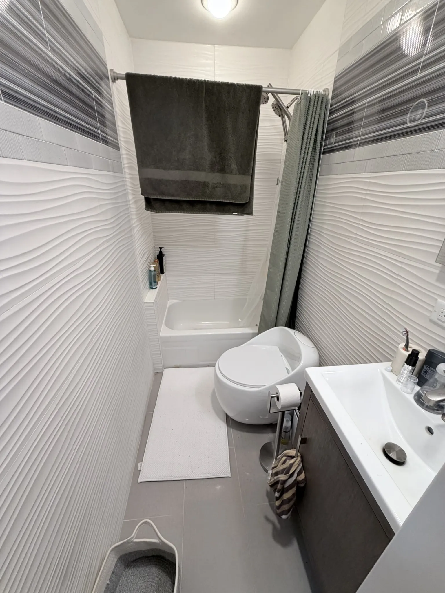 3245 N Lakewood Ave 60657 60657-unit#2-Chicago-IL