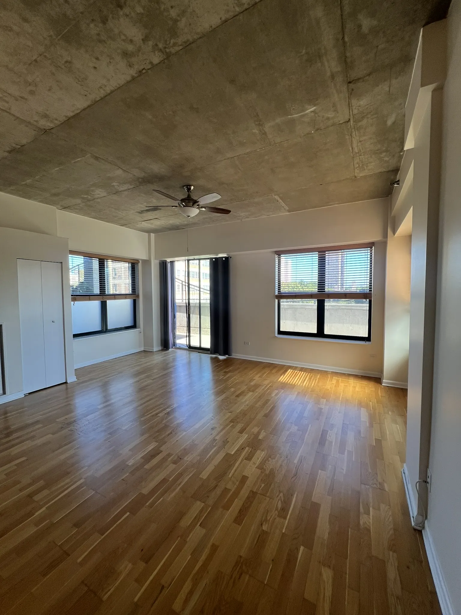1122 W Catalpa Ave 60640 60640-unit#402-Chicago-IL