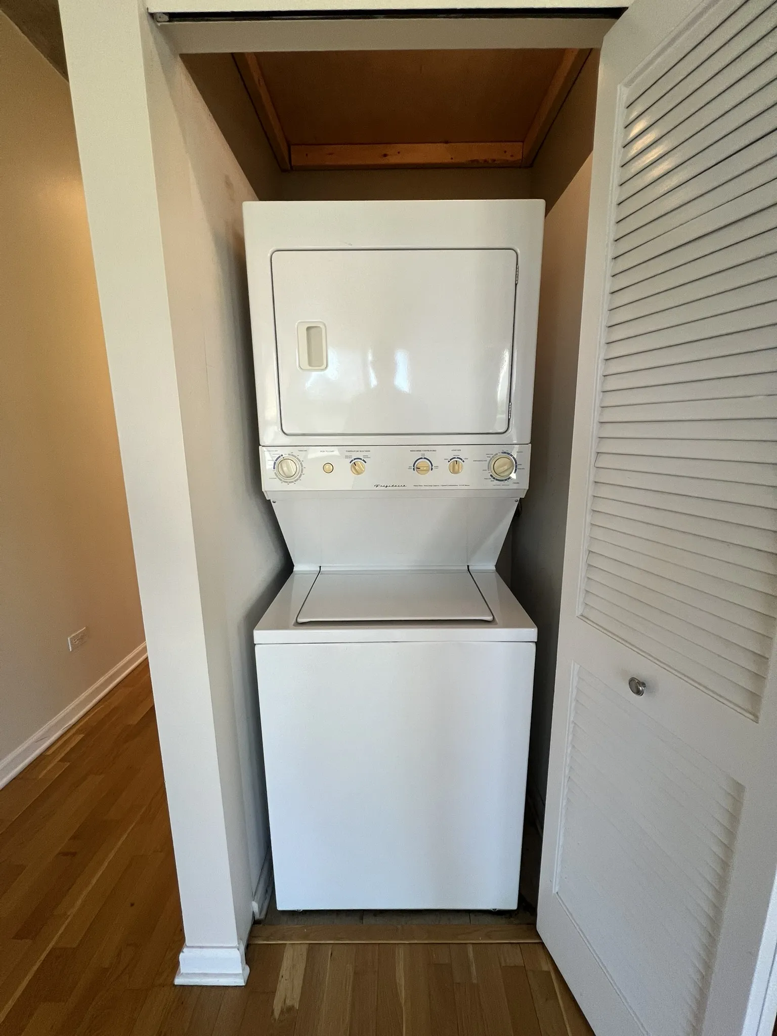 1122 W Catalpa Ave 60640 60640-unit#402-Chicago-IL