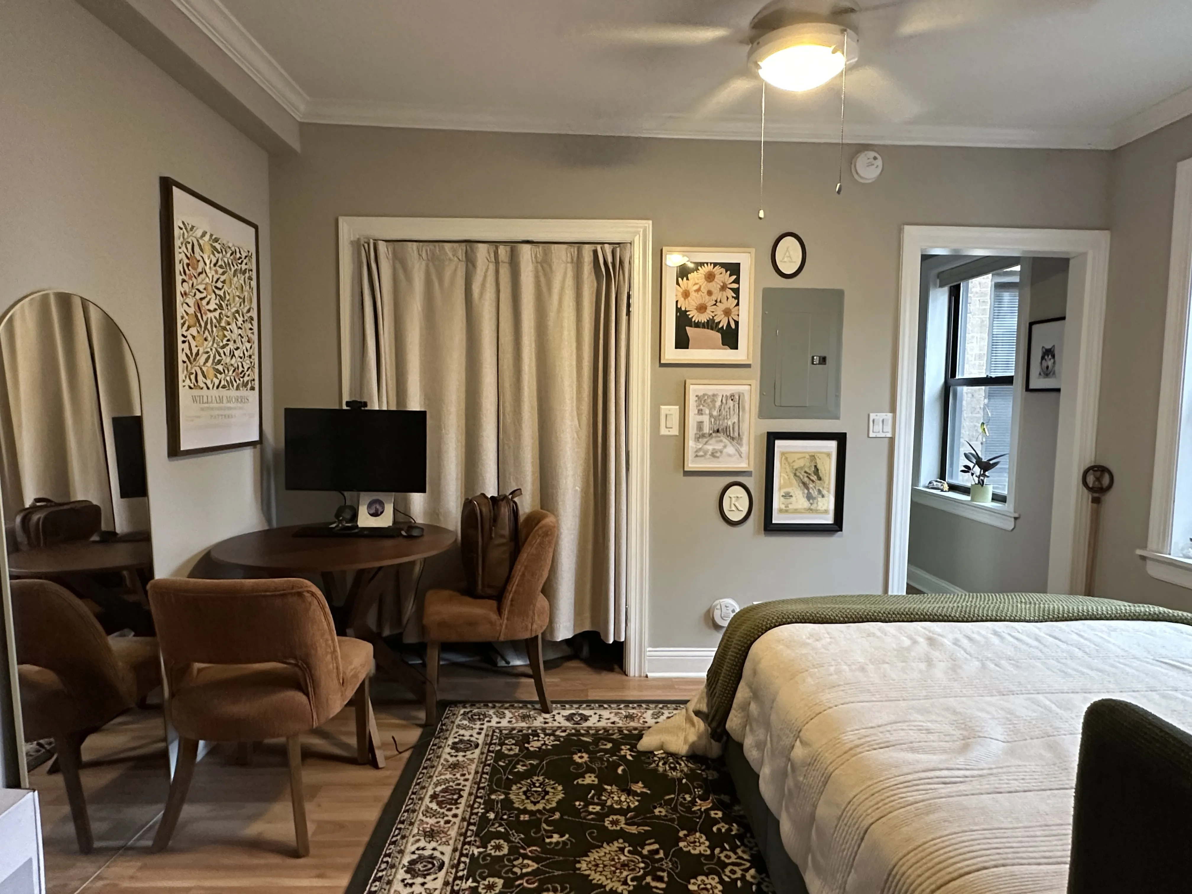 211 E Delaware Pl   60611 60611-unit#1705-Chicago-IL