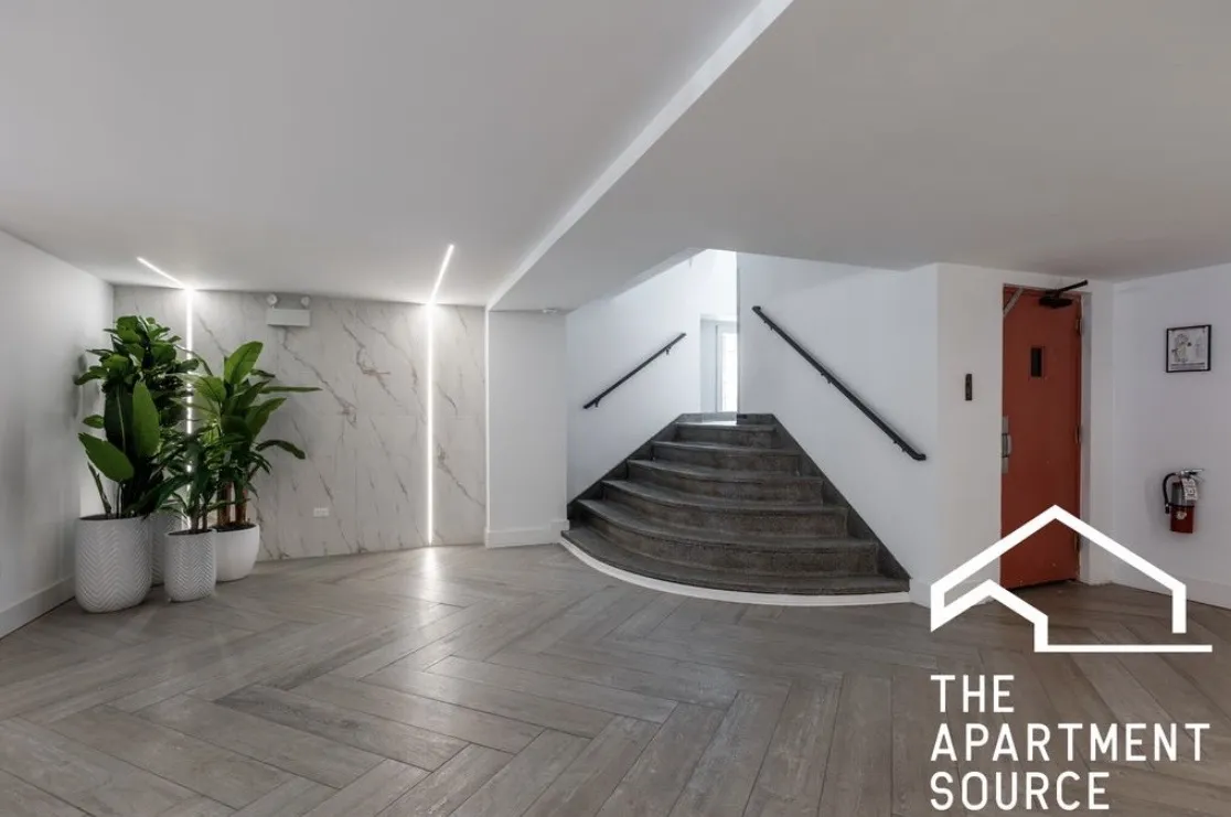 941 W Carmen Ave 60640 60640-The Ivy-unit#609-Chicago-IL