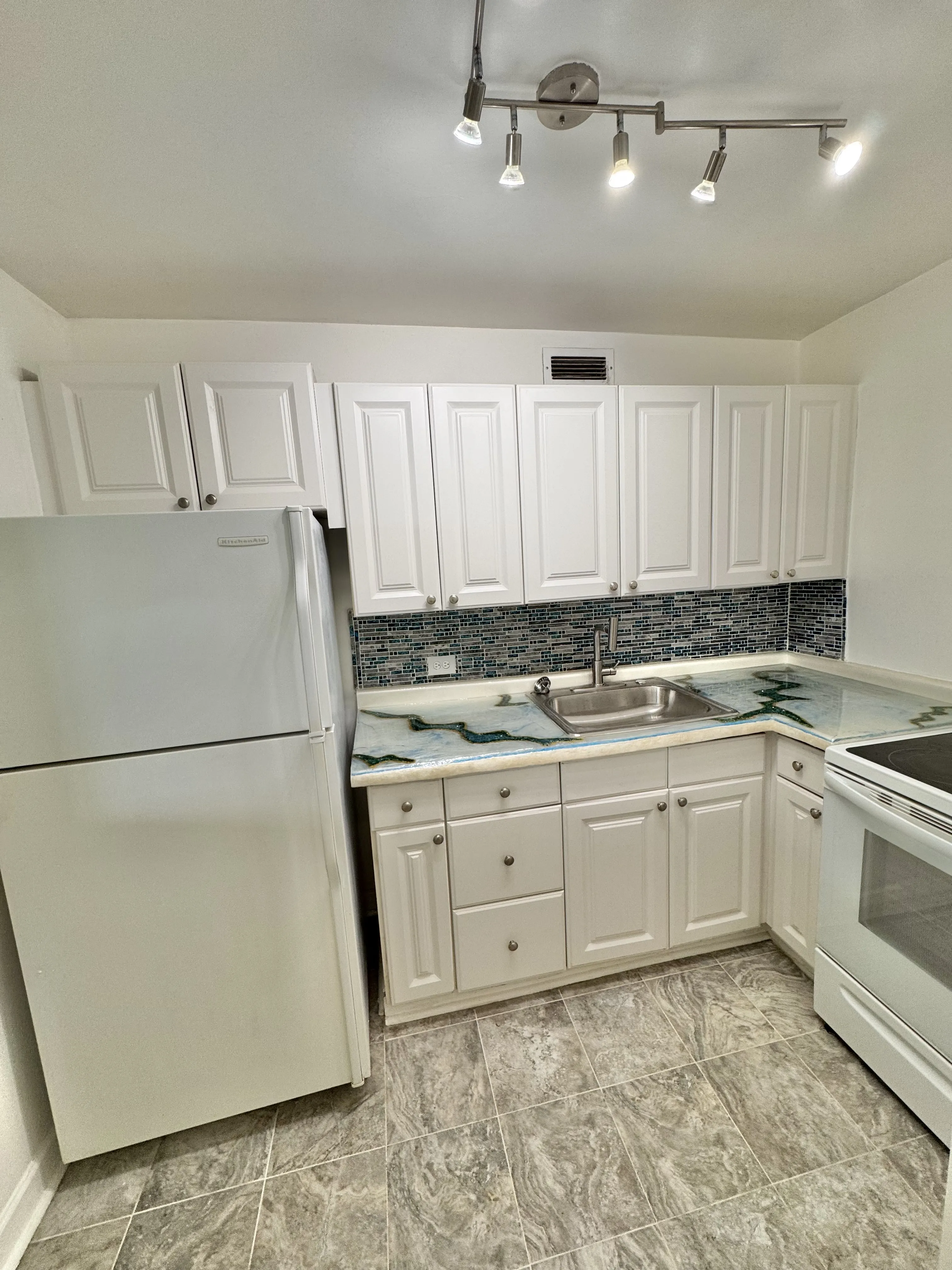 4250 North Marine Dr. Apt#714 60613-unit#714-Chicago-IL
