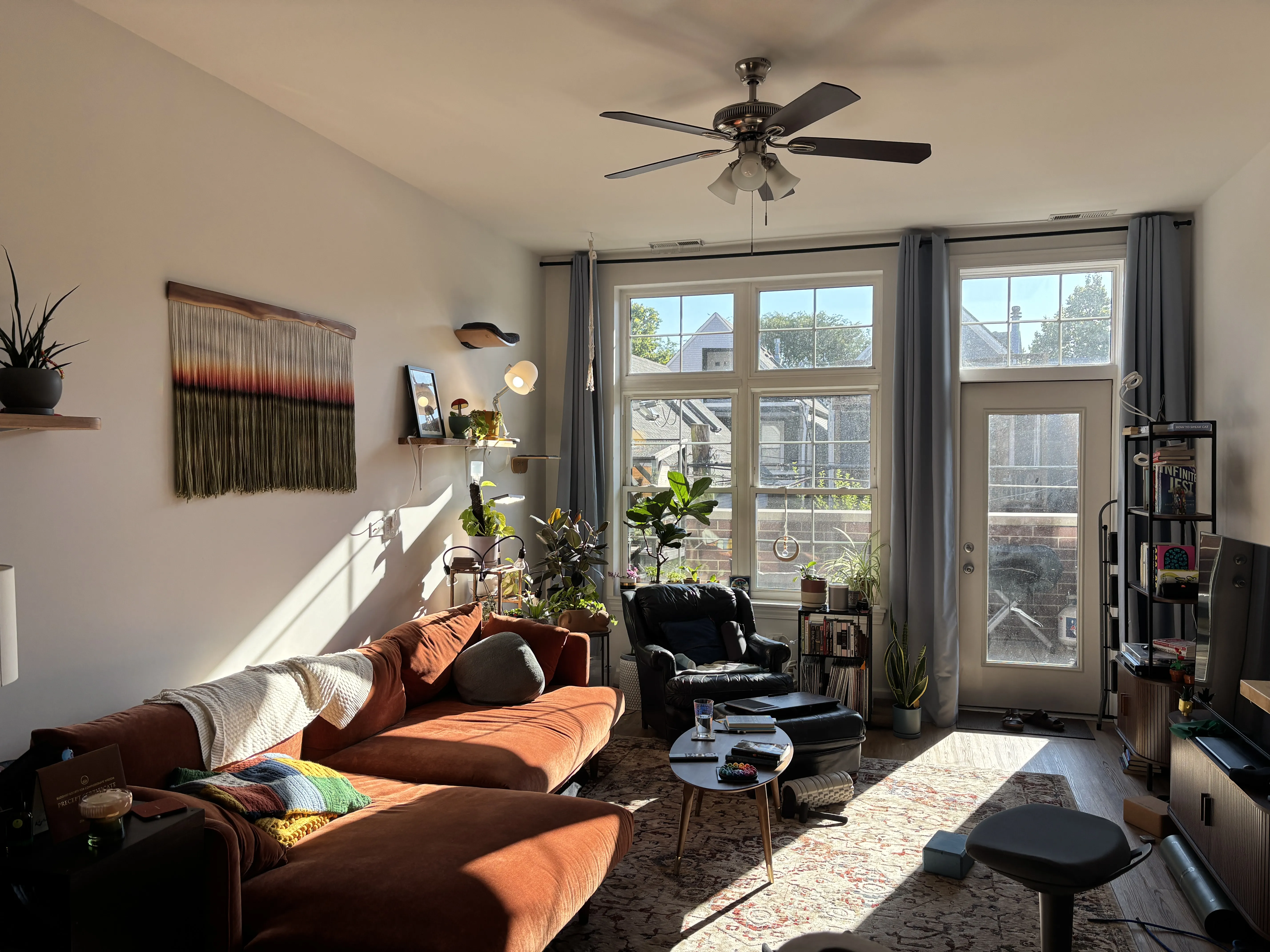 3647 N Southport Ave 60613 60613-Chicago-IL