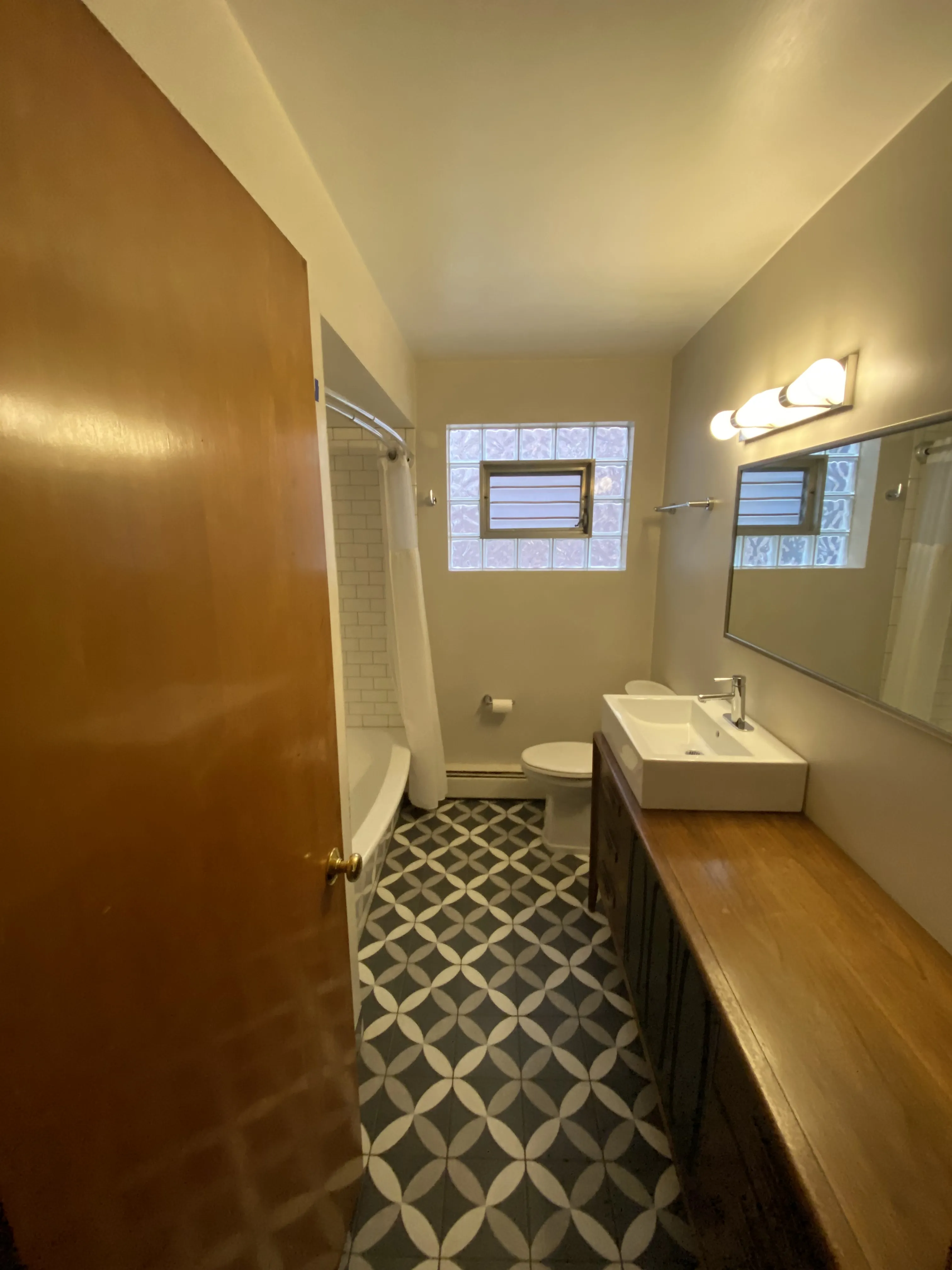 3038 N Davlin Ct 60618 60618-unit#1-Chicago-IL