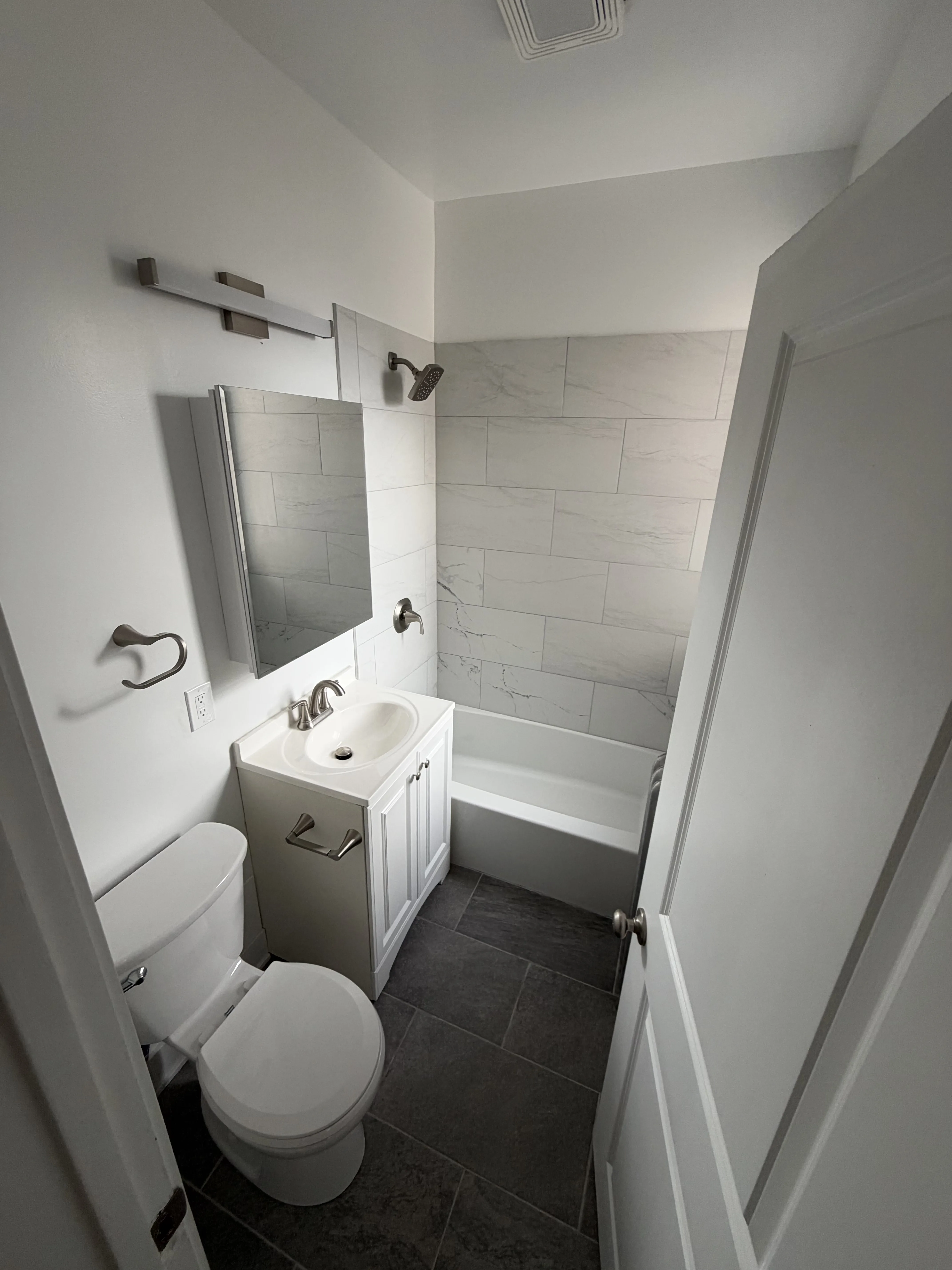 1508 W Fargo Ave 60626 60626-unit#3W-Chicago-IL