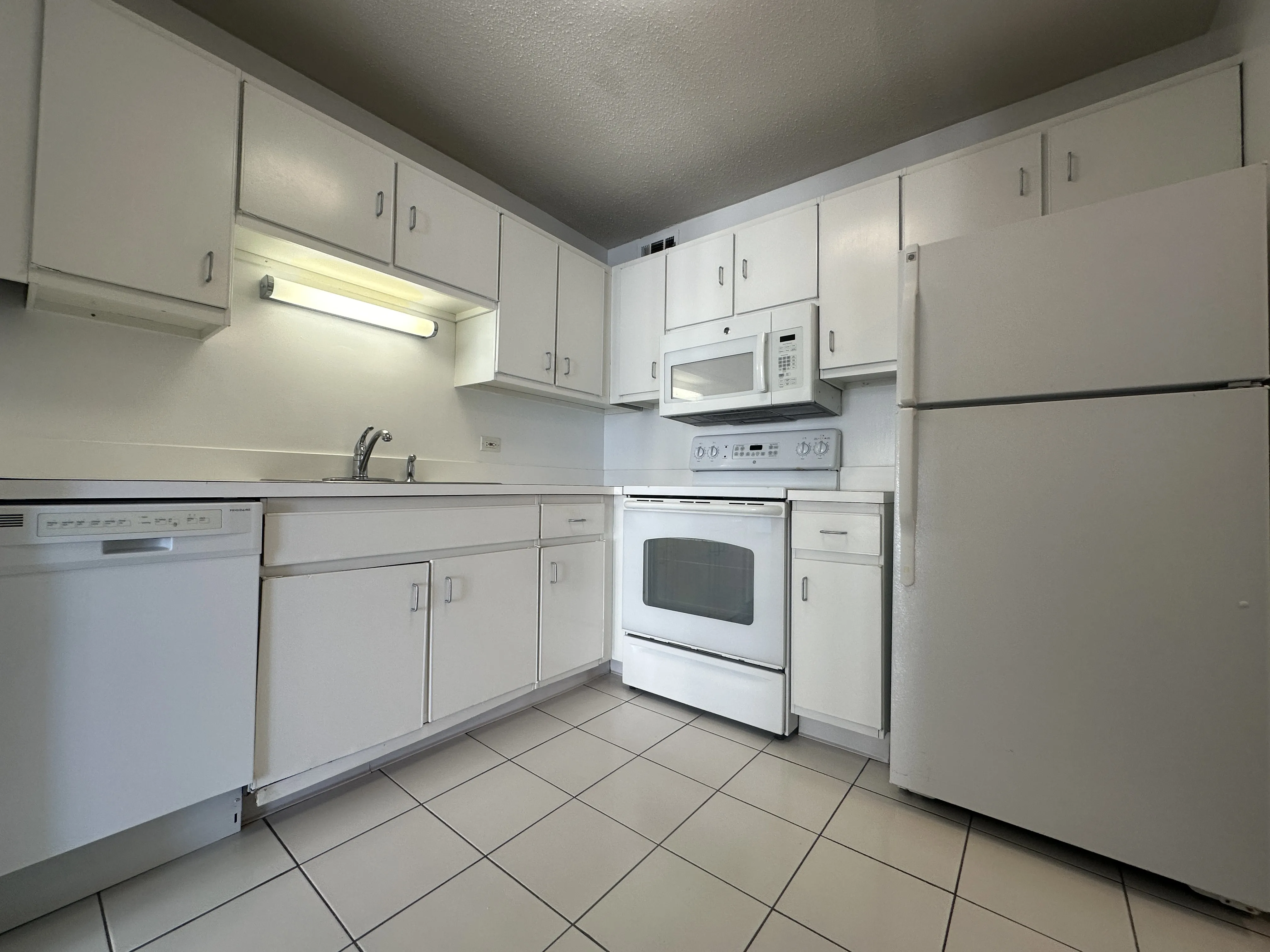65 E Scott St   60610 60610-65 E Scott-unit#6517C-Chicago-IL