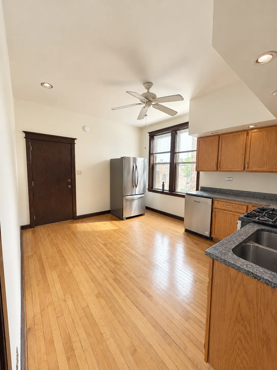 951 N Oakley Blvd   60622 60622-unit#2-Chicago-IL