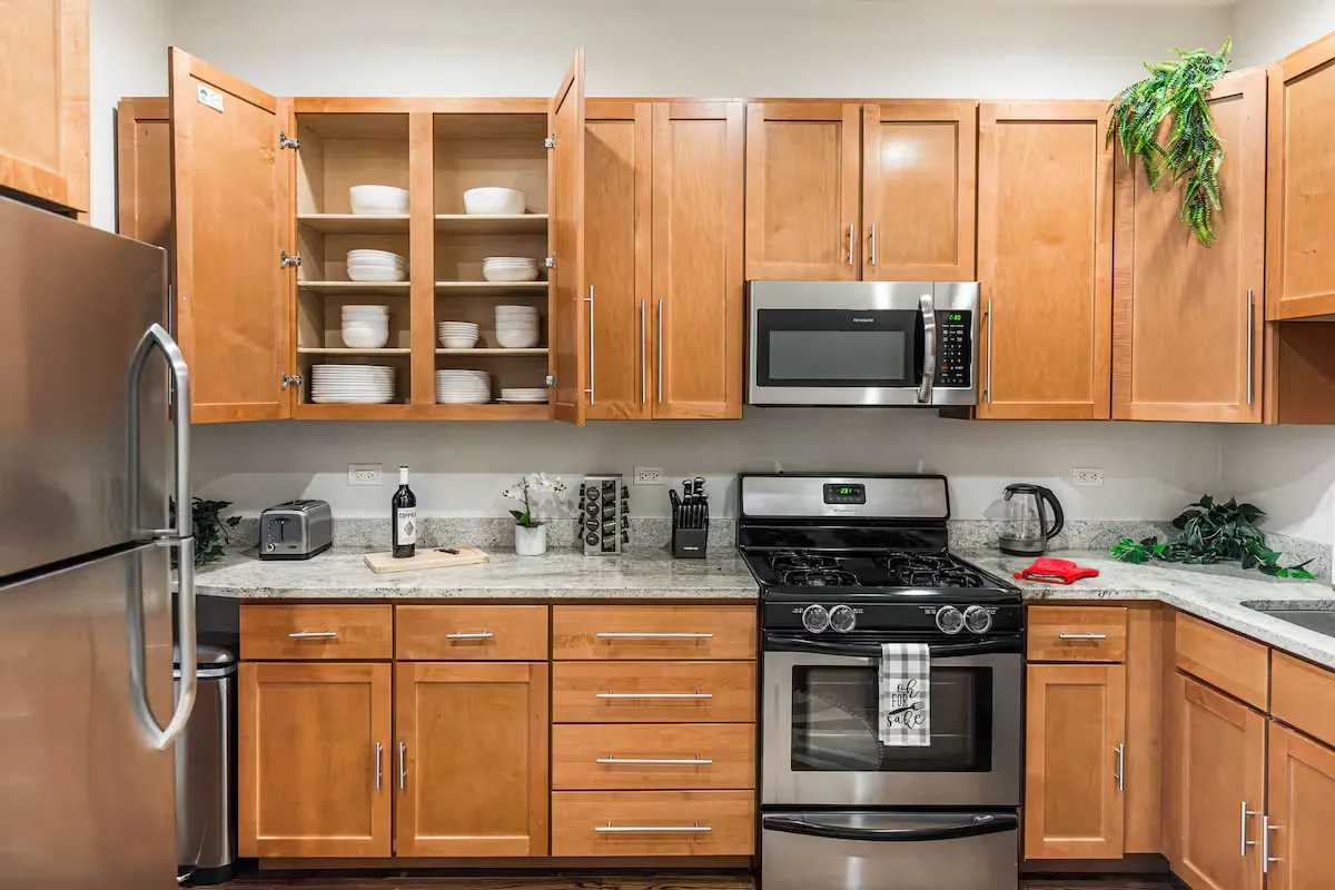 3241 N Southport Ave 60657 60657-unit#2-Chicago-IL