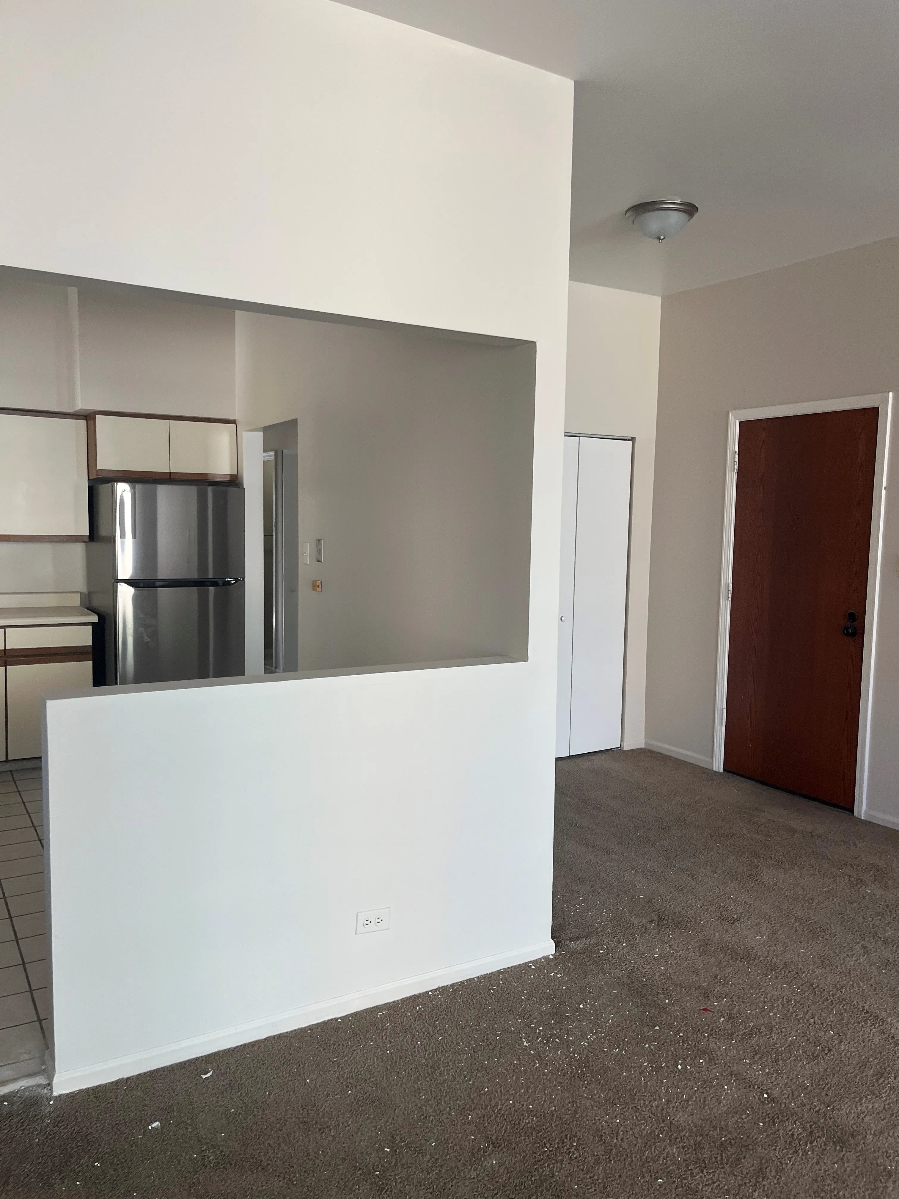 841 W Belmont Ave   60657 60657-Belmont Court-unit#A6-Chicago-IL