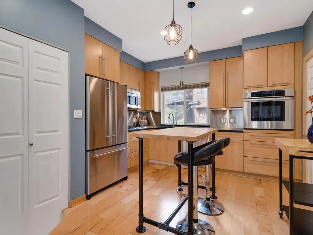 1540 N Greenview Ave 60642 60642-unit#F-Chicago-IL