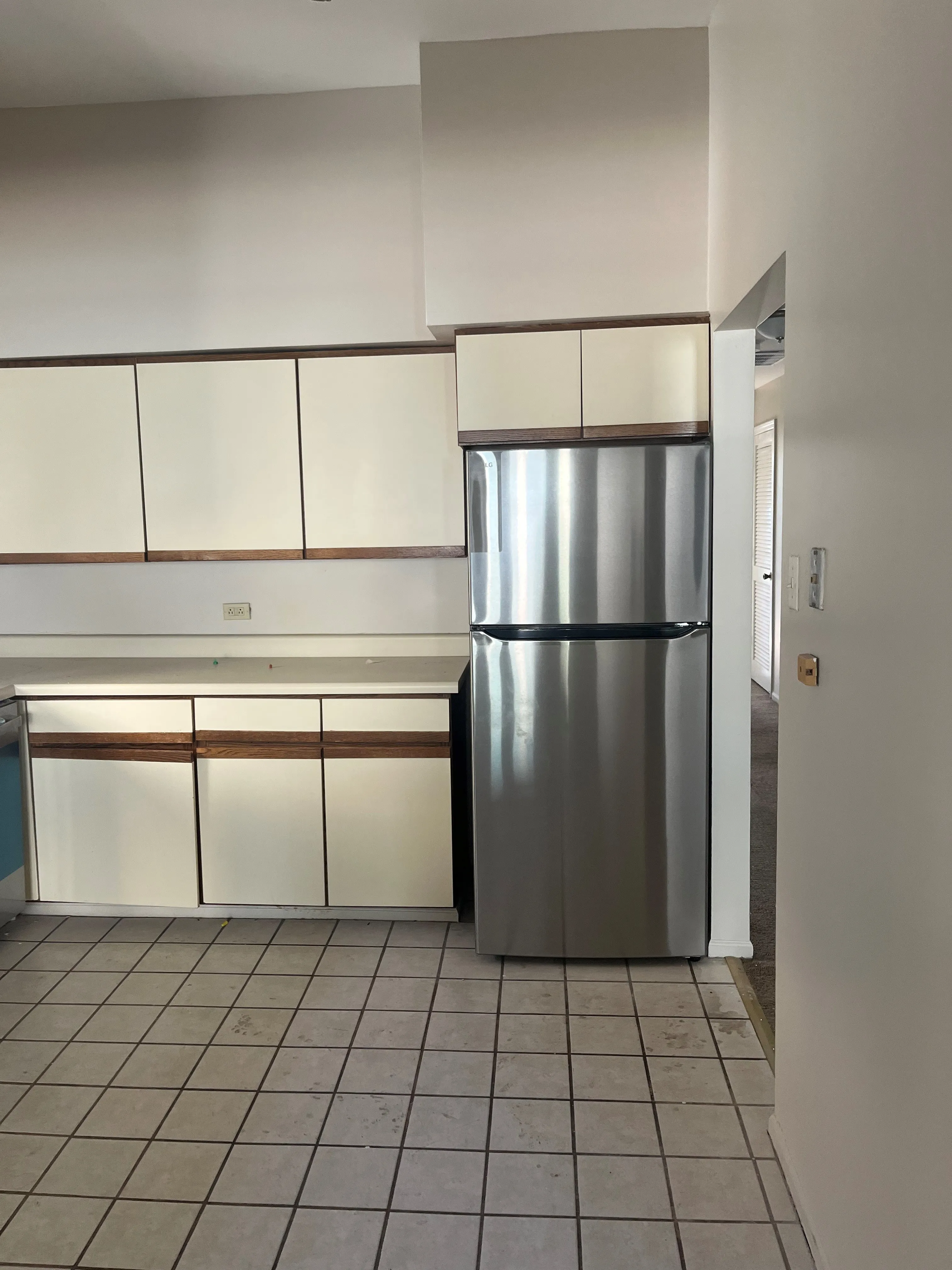 841 W Belmont Ave   60657 60657-Belmont Court-unit#A6-Chicago-IL