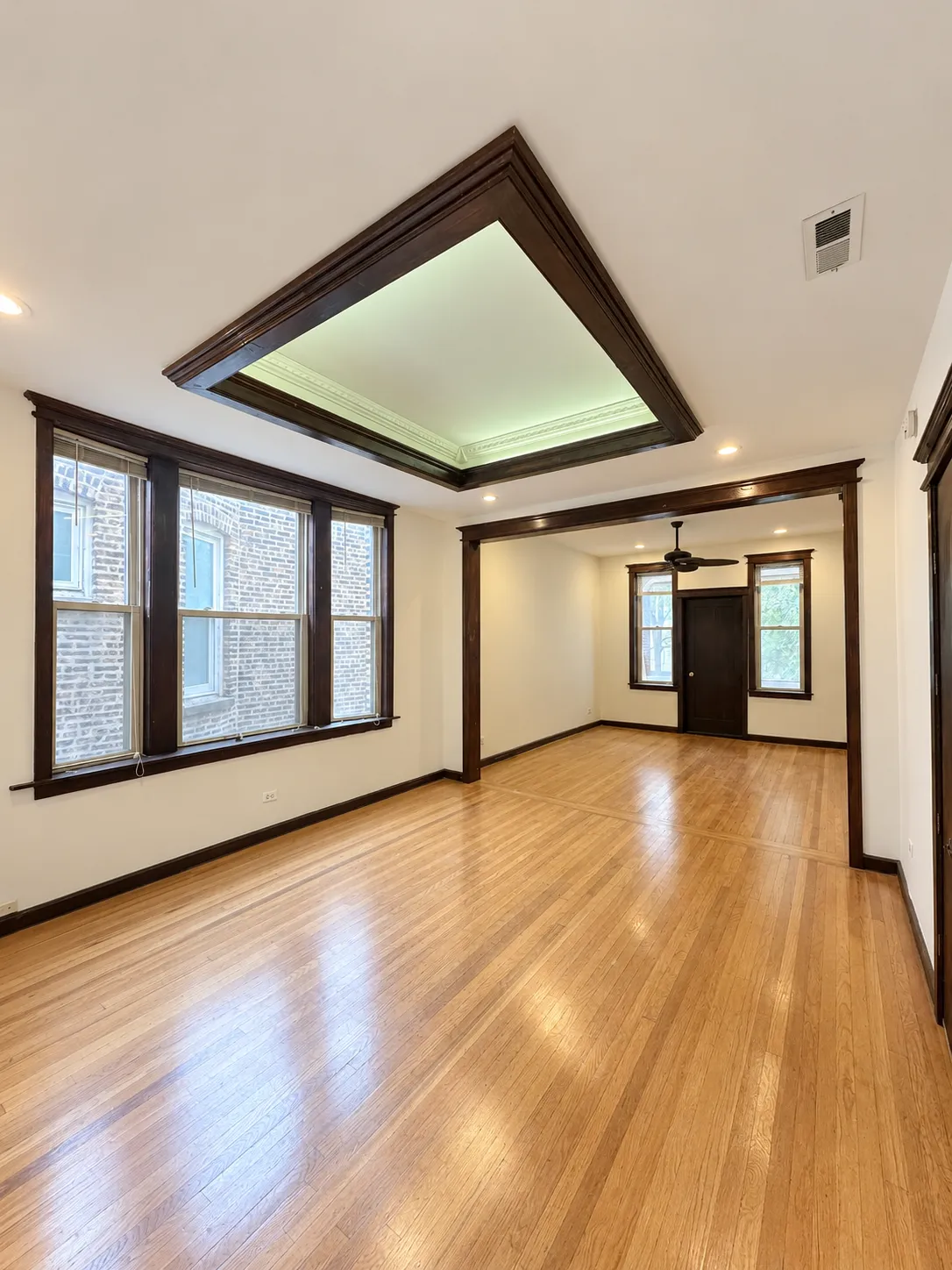 951 N Oakley Blvd   60622 60622-unit#2-Chicago-IL