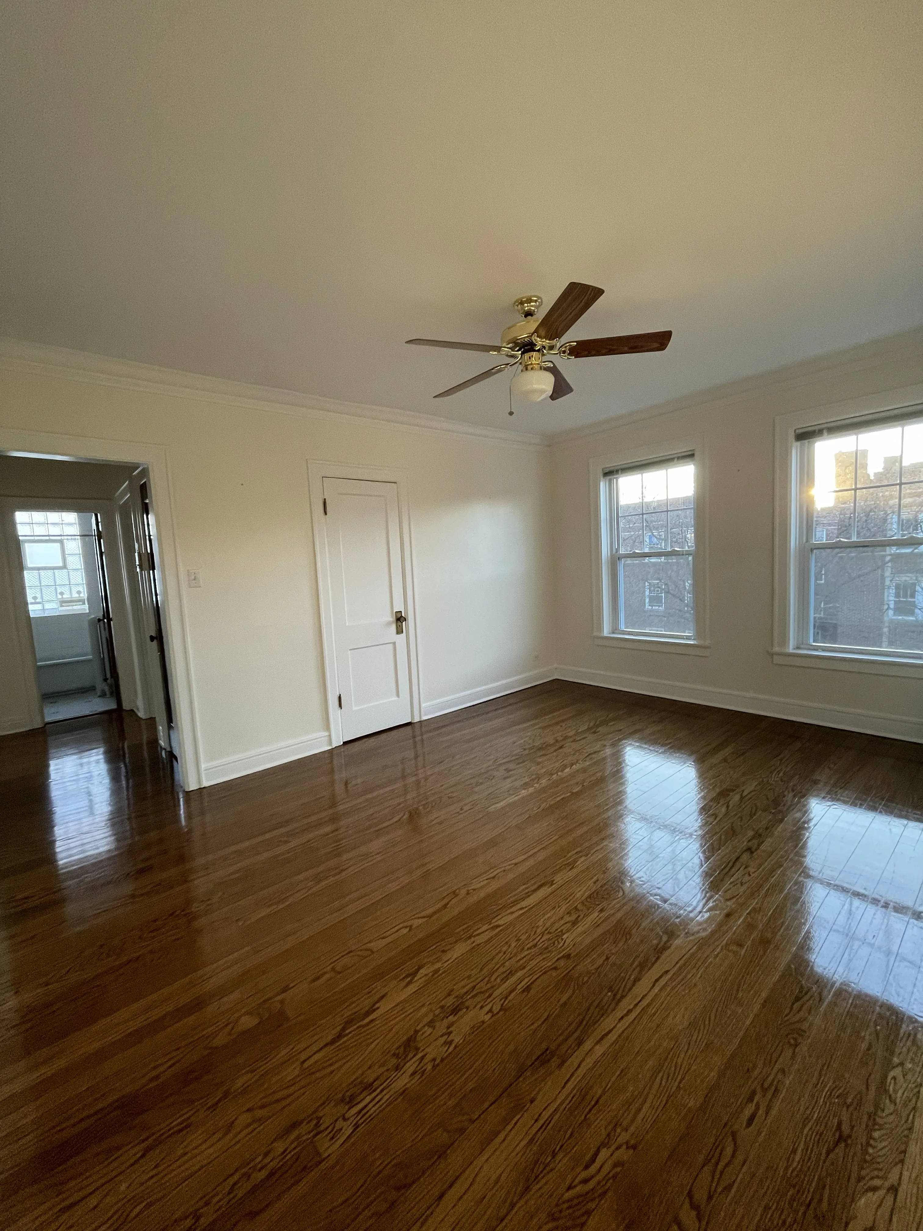 5217 N DAMEN AVE 60625-unit#2W-Chicago-IL
