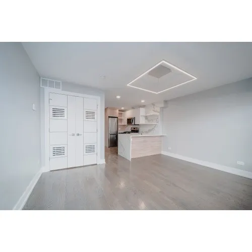 4423 N Ashland Ave 60640 60640-unit#101-Chicago-IL