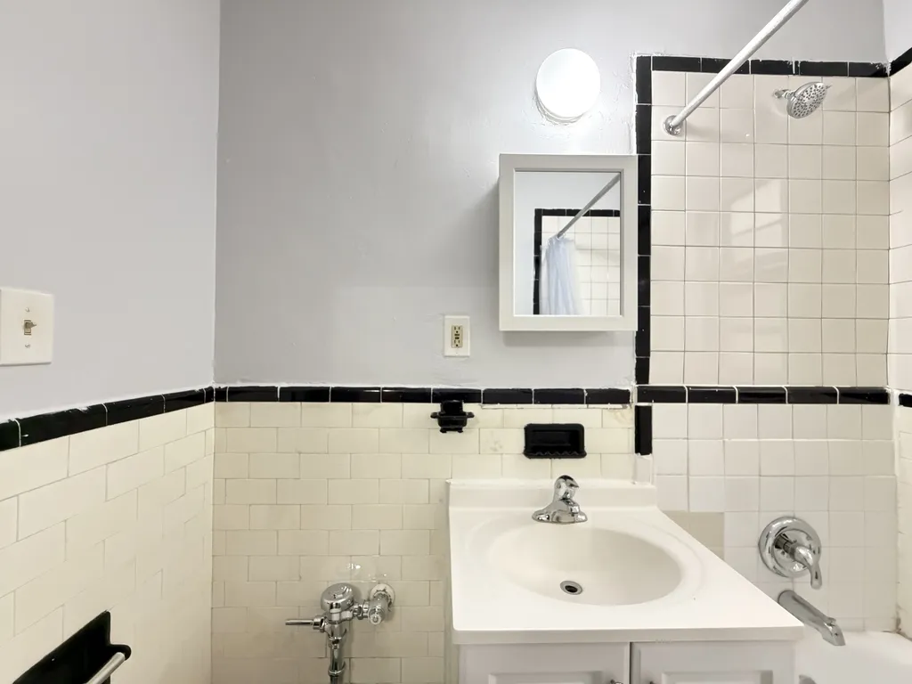 917 W Eastwood, , 60640 60640-unit#418-Chicago-IL