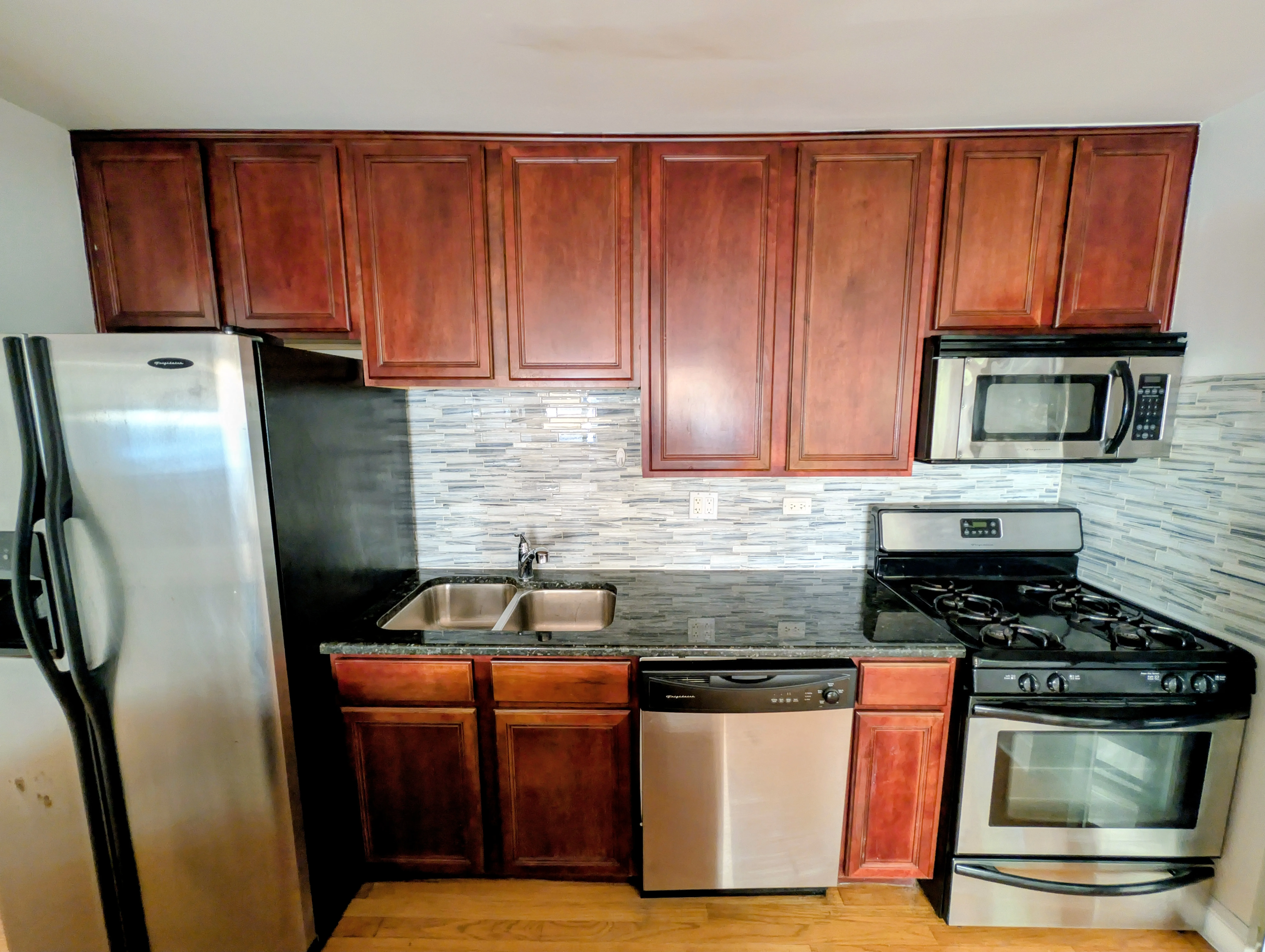 7610 N Rogers Ave 60626 60626-unit#203-Chicago-IL