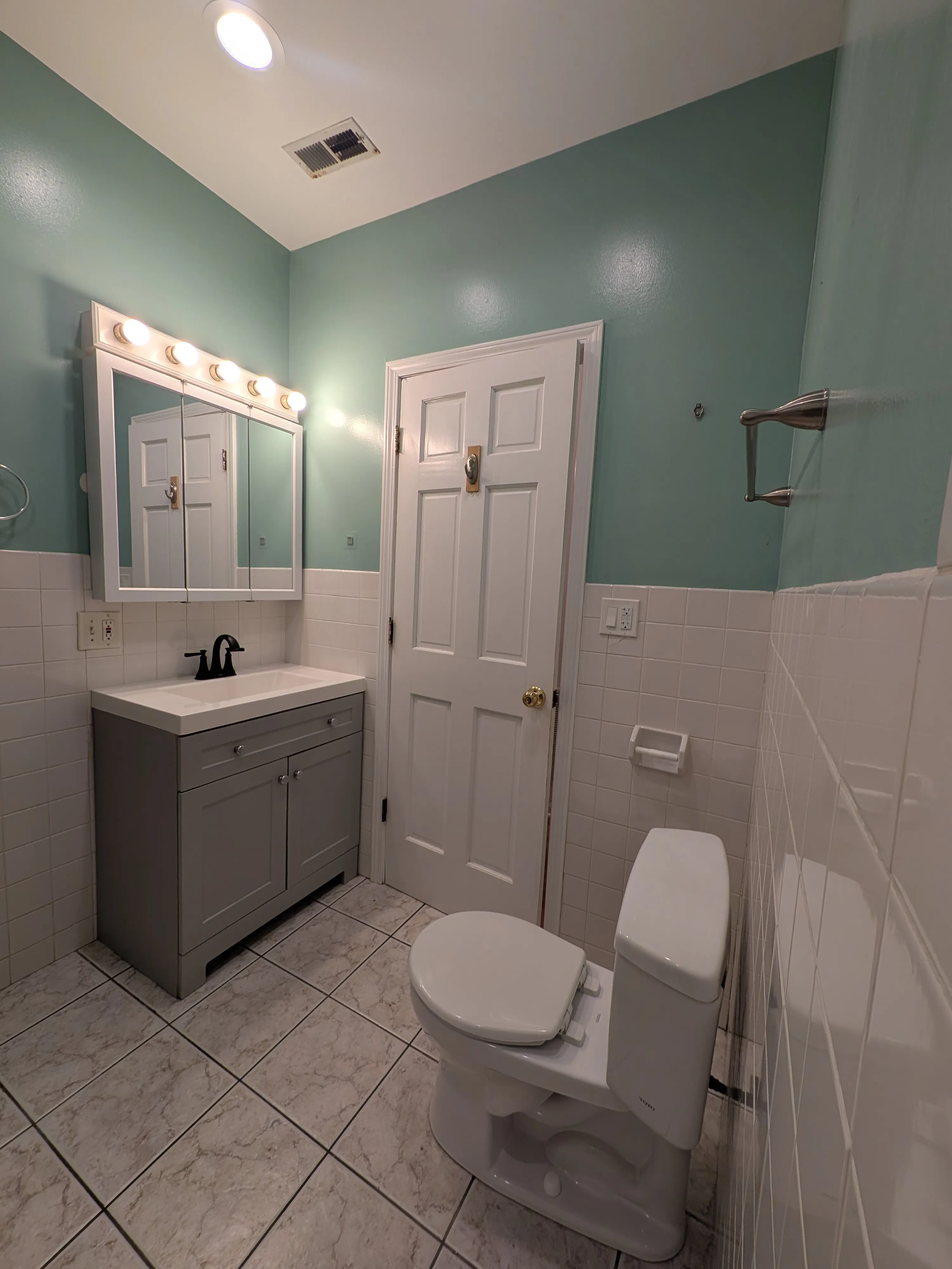 3238 N Sacramento Ave 60618 60618-unit#1-Chicago-IL