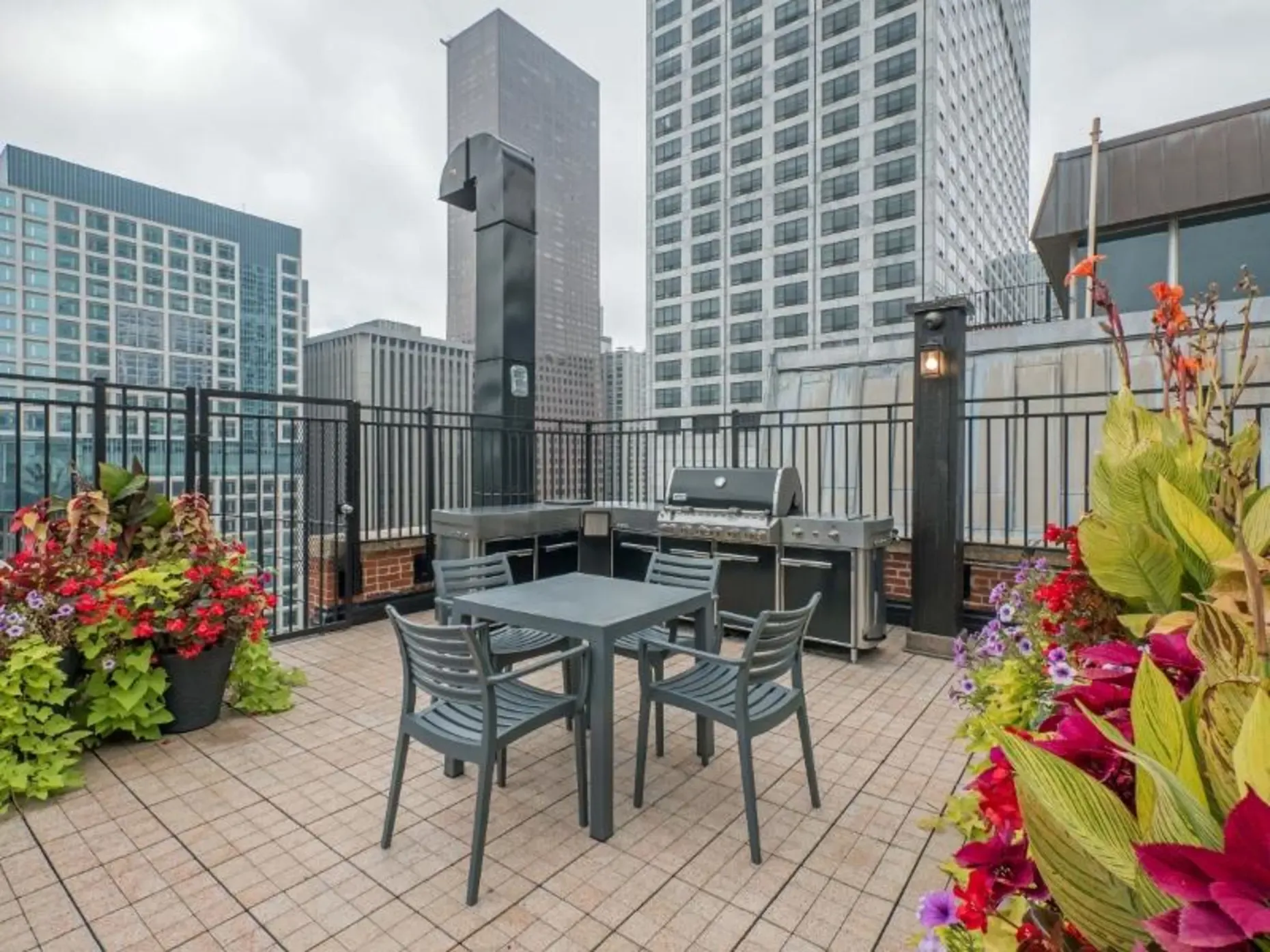 215 E Chestnut St   60611 60611-The Chatelaine-unit#1202-Chicago-IL