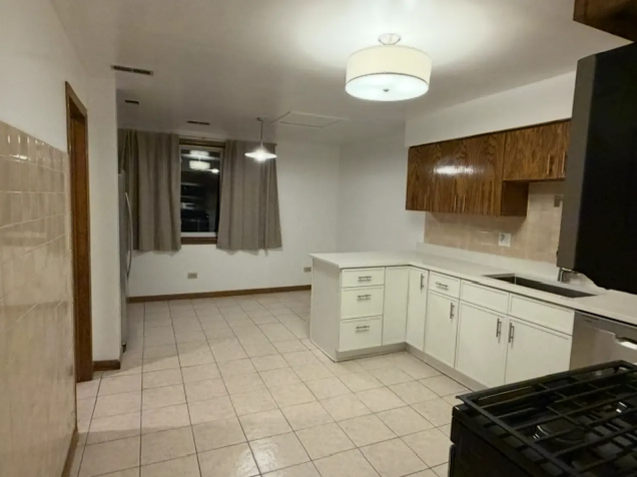  W Argyle St    60625-2 Flat-Chicago-IL