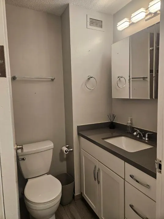 2728 N Hampden Ct 60614 60614-Chicago-IL