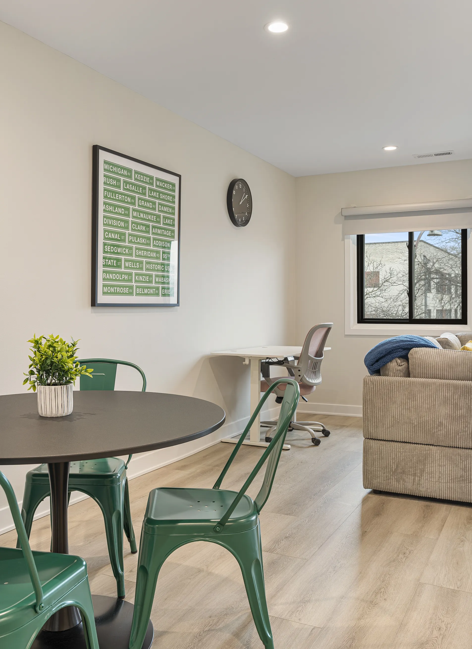 7109 N Western Ave 60645 60645-unit#3S-Chicago-IL