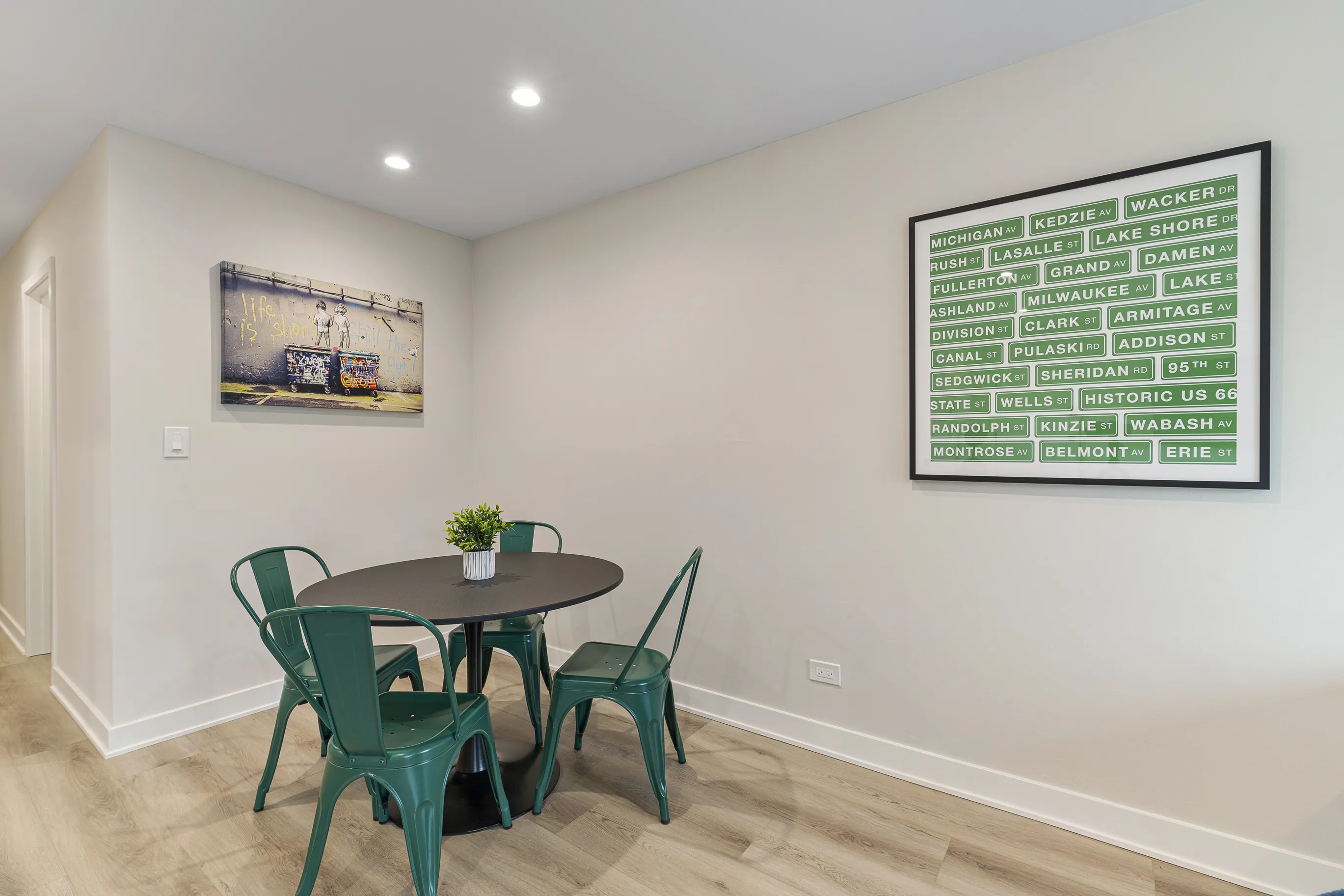 7109 N Western Ave 60645 60645-unit#3S-Chicago-IL