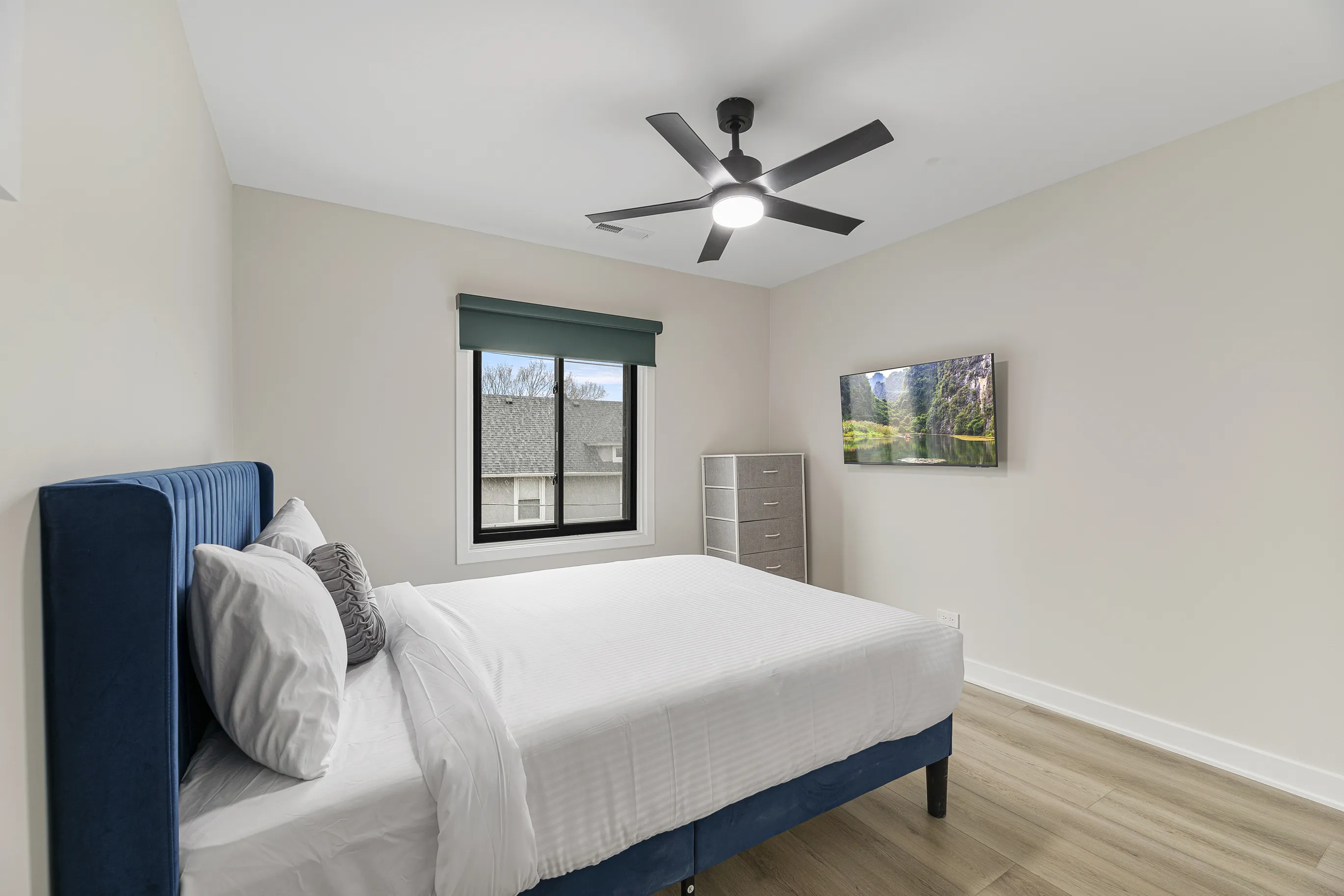 7109 N Western Ave 60645 60645-unit#3S-Chicago-IL