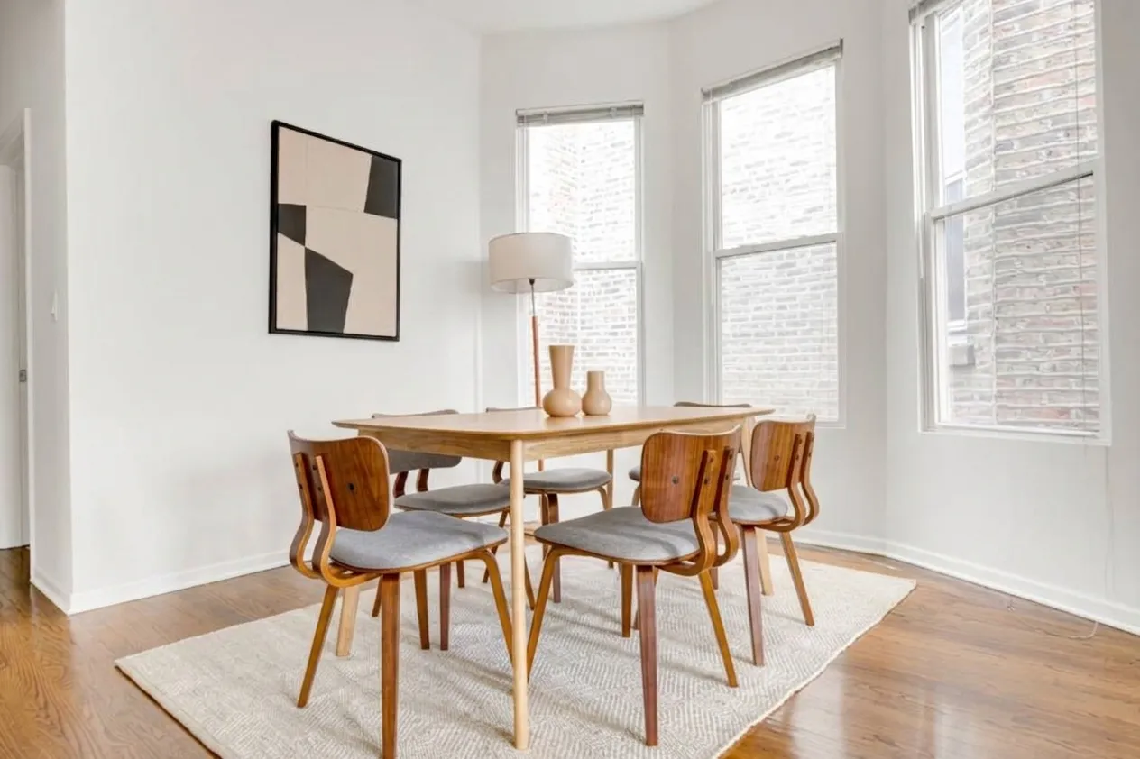 3241 N Southport Ave 60657 60657-unit#2-Chicago-IL