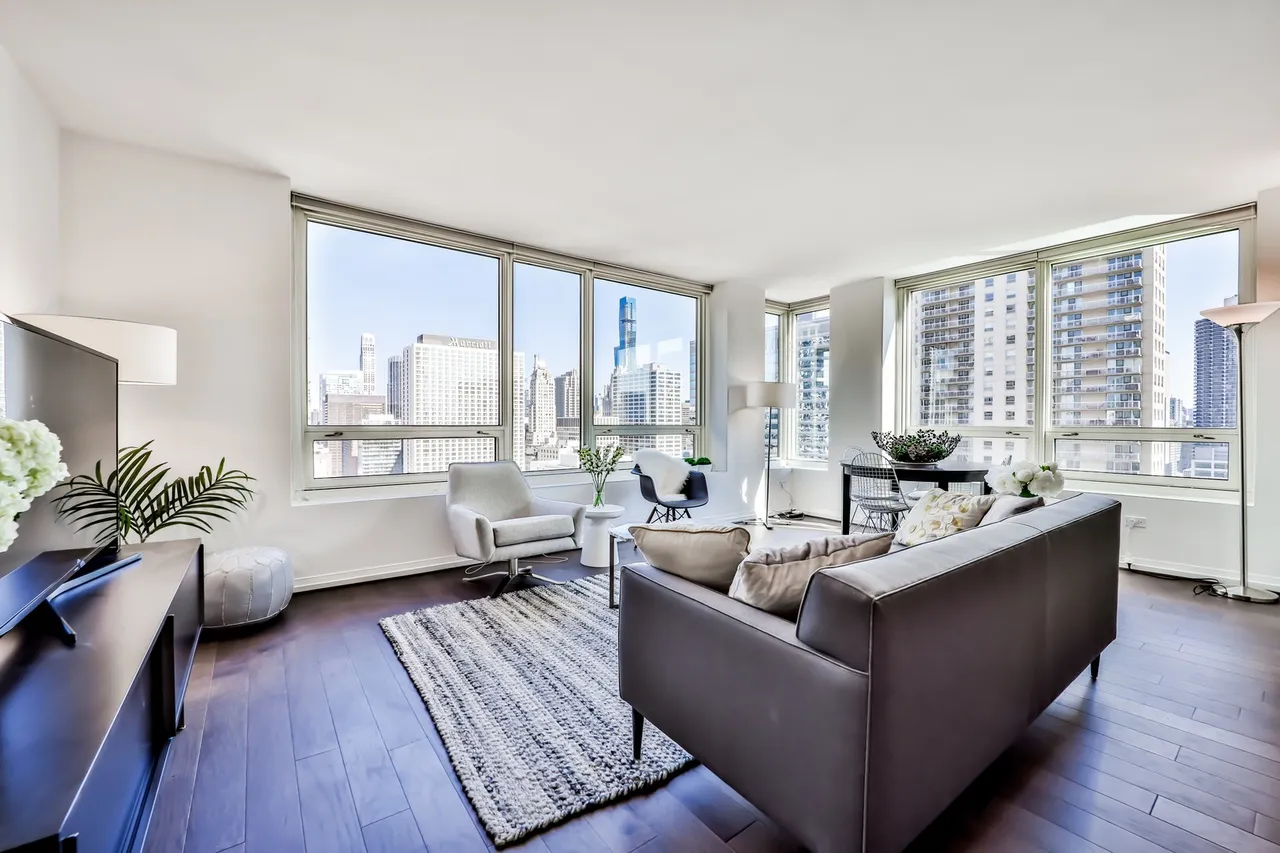 33 W Ontario St   60654 60654-33 W Ontario-unit#32B-Chicago-IL