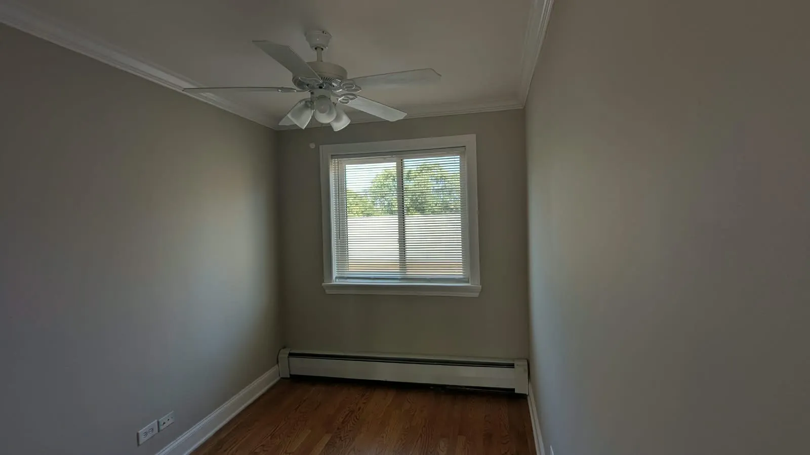 N Rockwell St 60659-unit#3B-Chicago-IL