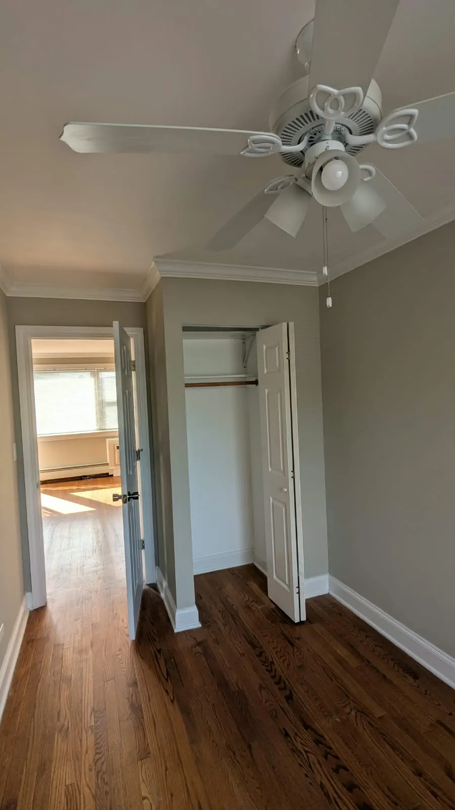 N Rockwell St 60659-unit#3B-Chicago-IL