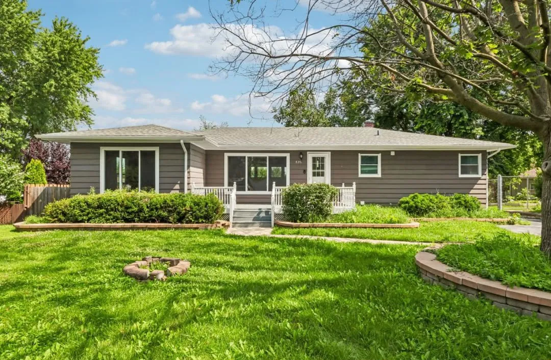 520 Woodlyn Dr 60505 60505-Aurora-IL