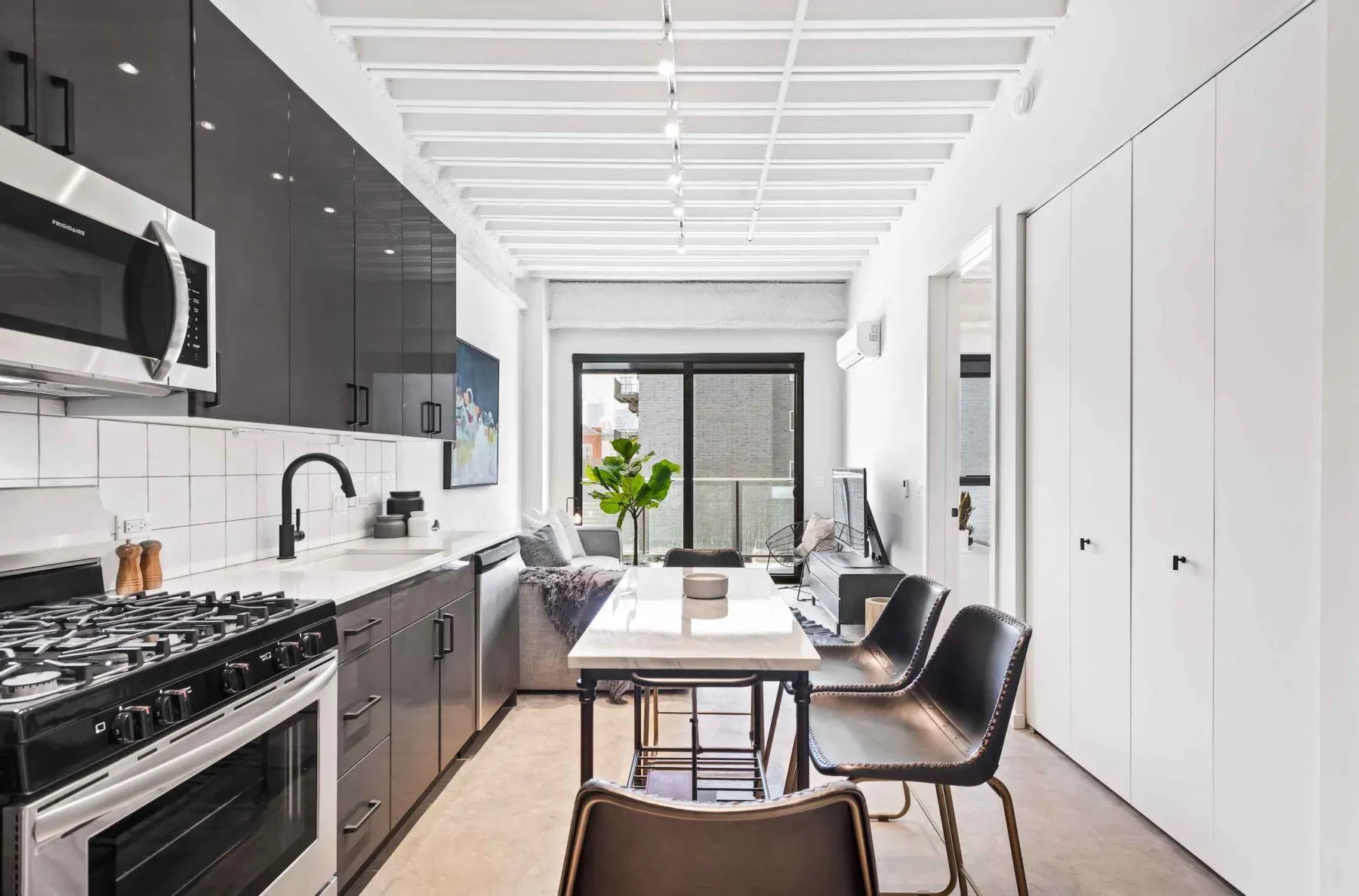 1222 W Jackson Blvd, , 60607, USA 60607-unit#915-Chicago-IL