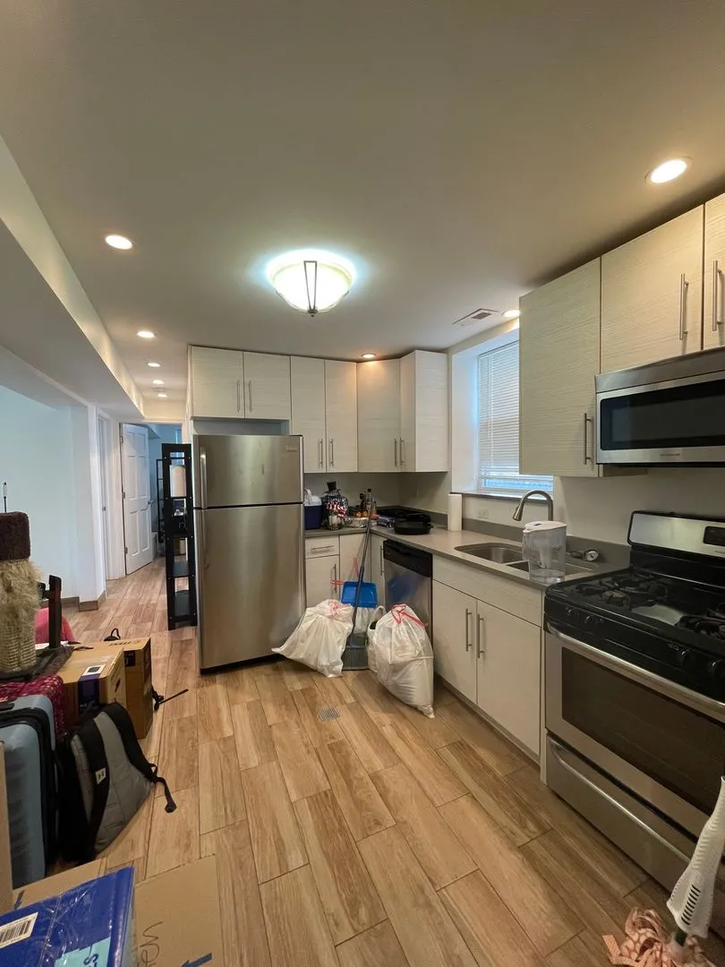 3450 W Waveland Ave, ,  60618, USA 60618-unit#BW-Chicago-IL