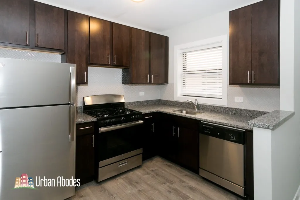 705 W Brompton Ave, ,  60657, USA 60657-unit#29-Chicago-IL