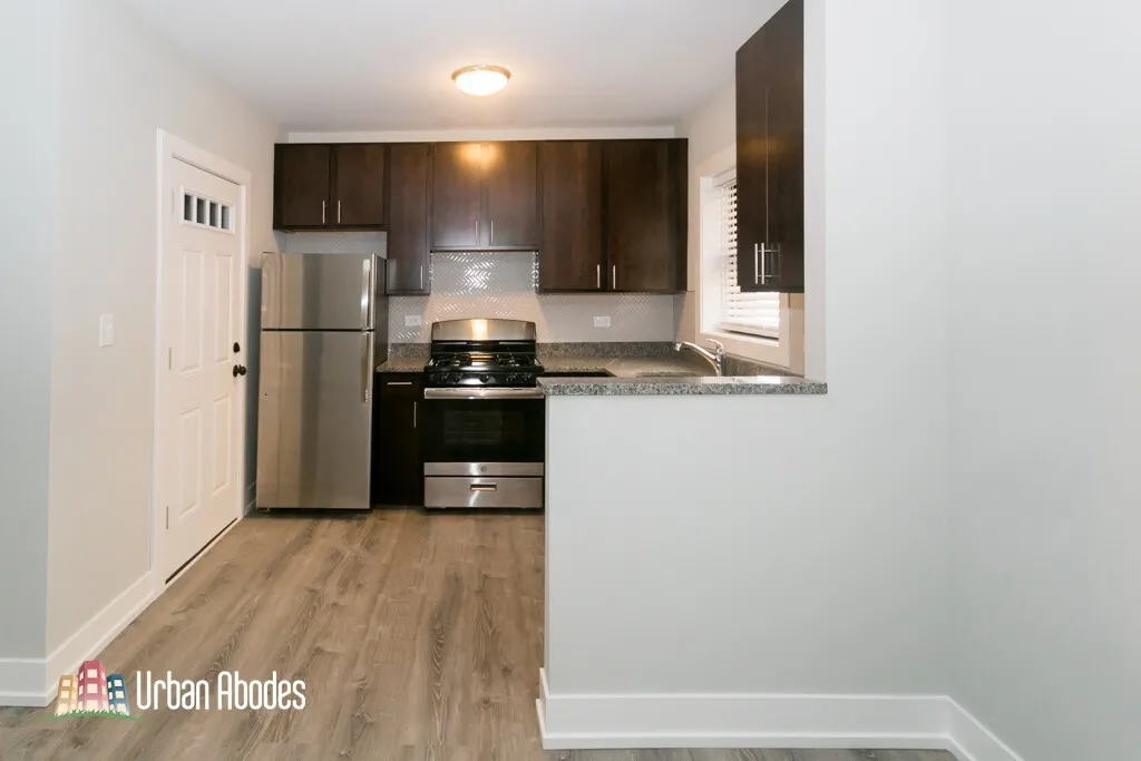 705 W Brompton Ave, ,  60657, USA 60657-unit#29-Chicago-IL