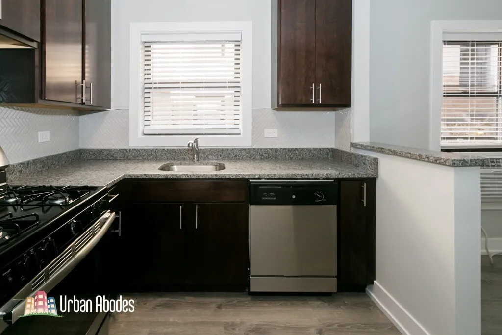 705 W Brompton Ave, ,  60657, USA 60657-unit#29-Chicago-IL