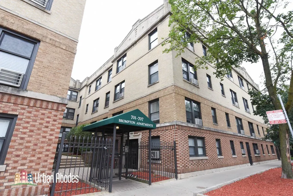 701 W Brompton Ave, , 60657, USA 60657-unit#04-Chicago-IL