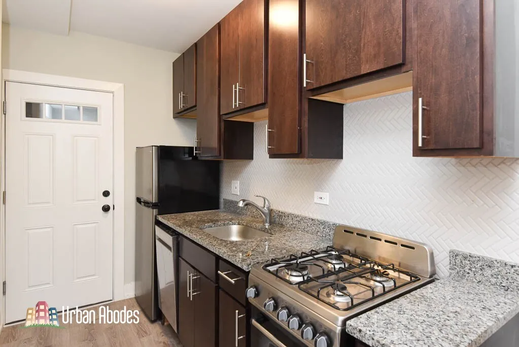 701 W Brompton Ave, , 60657, USA 60657-unit#04-Chicago-IL