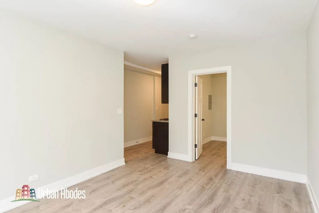 701 W Brompton Ave, , 60657, USA 60657-unit#04-Chicago-IL