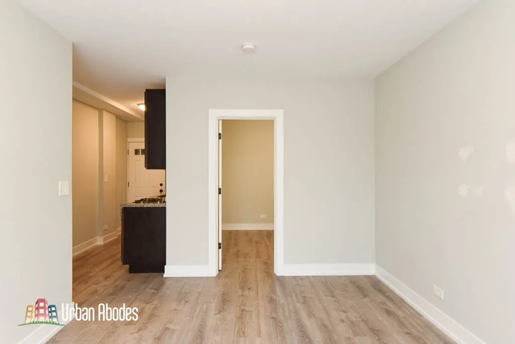 701 W Brompton Ave, , 60657, USA 60657-unit#04-Chicago-IL