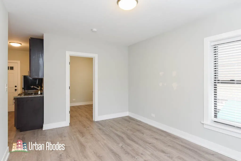701 W Brompton Ave, , 60657, USA 60657-unit#04-Chicago-IL
