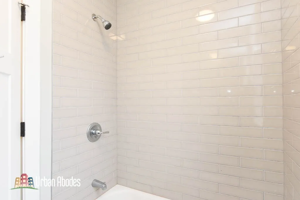 701 W Brompton Ave, , 60657, USA 60657-unit#04-Chicago-IL