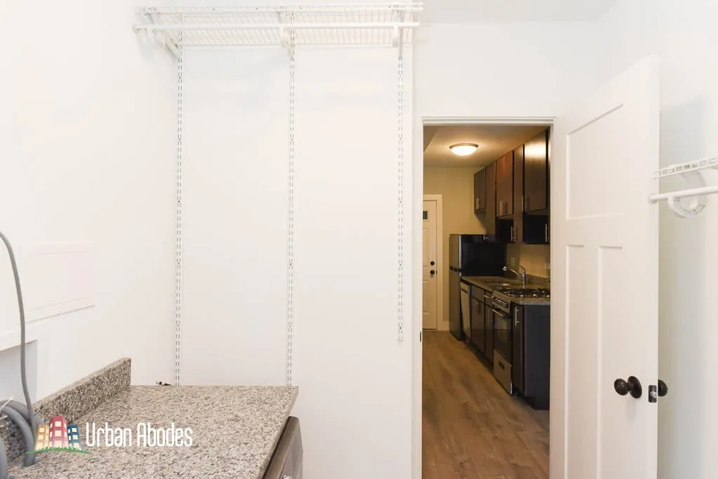 701 W Brompton Ave, , 60657, USA 60657-unit#04-Chicago-IL