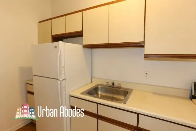 658 W Cornelia Ave, ,  60657, USA 60657-unit#11-Chicago-IL