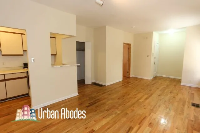 658 W Cornelia Ave, ,  60657, USA 60657-unit#11-Chicago-IL