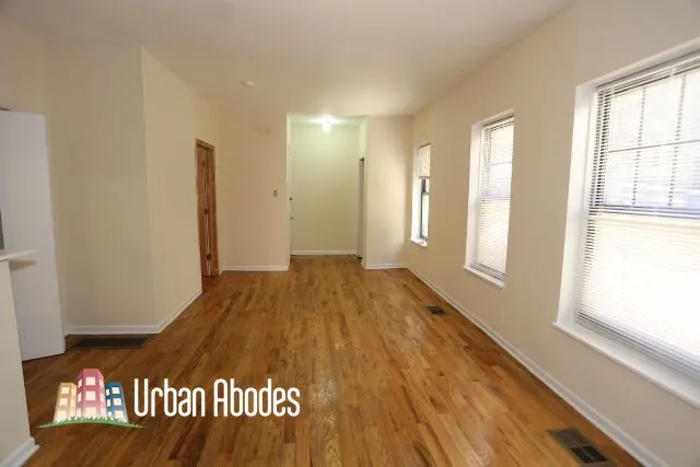 658 W Cornelia Ave, ,  60657, USA 60657-unit#11-Chicago-IL