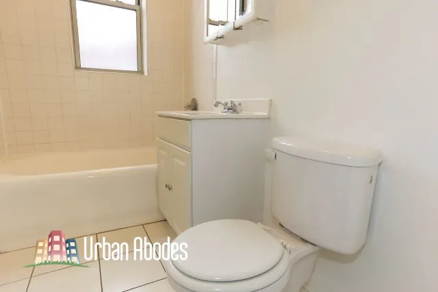 550 W Aldine Ave, , 60657, USA 60657-unit#3N-Chicago-IL