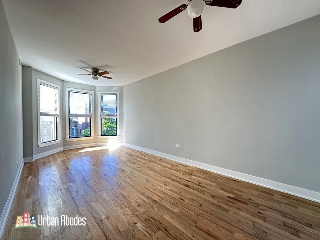 627 W Oakdale Ave, ,  60657, USA 60657-unit#4-Chicago-IL