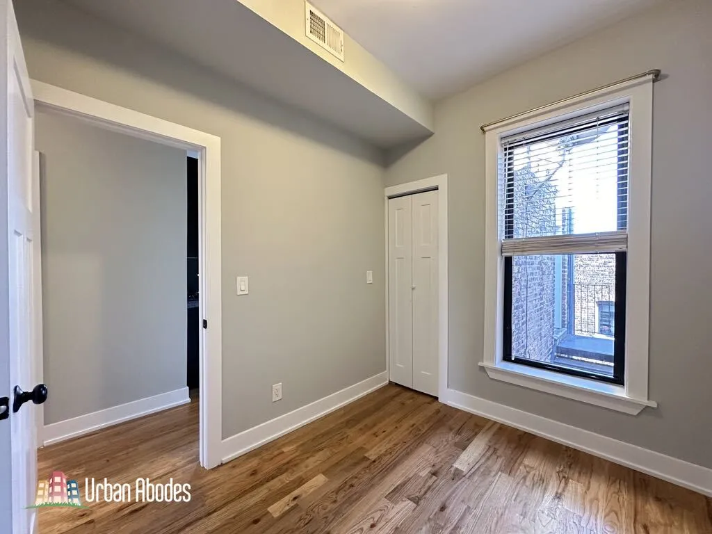 627 W Oakdale Ave, ,  60657, USA 60657-unit#4-Chicago-IL